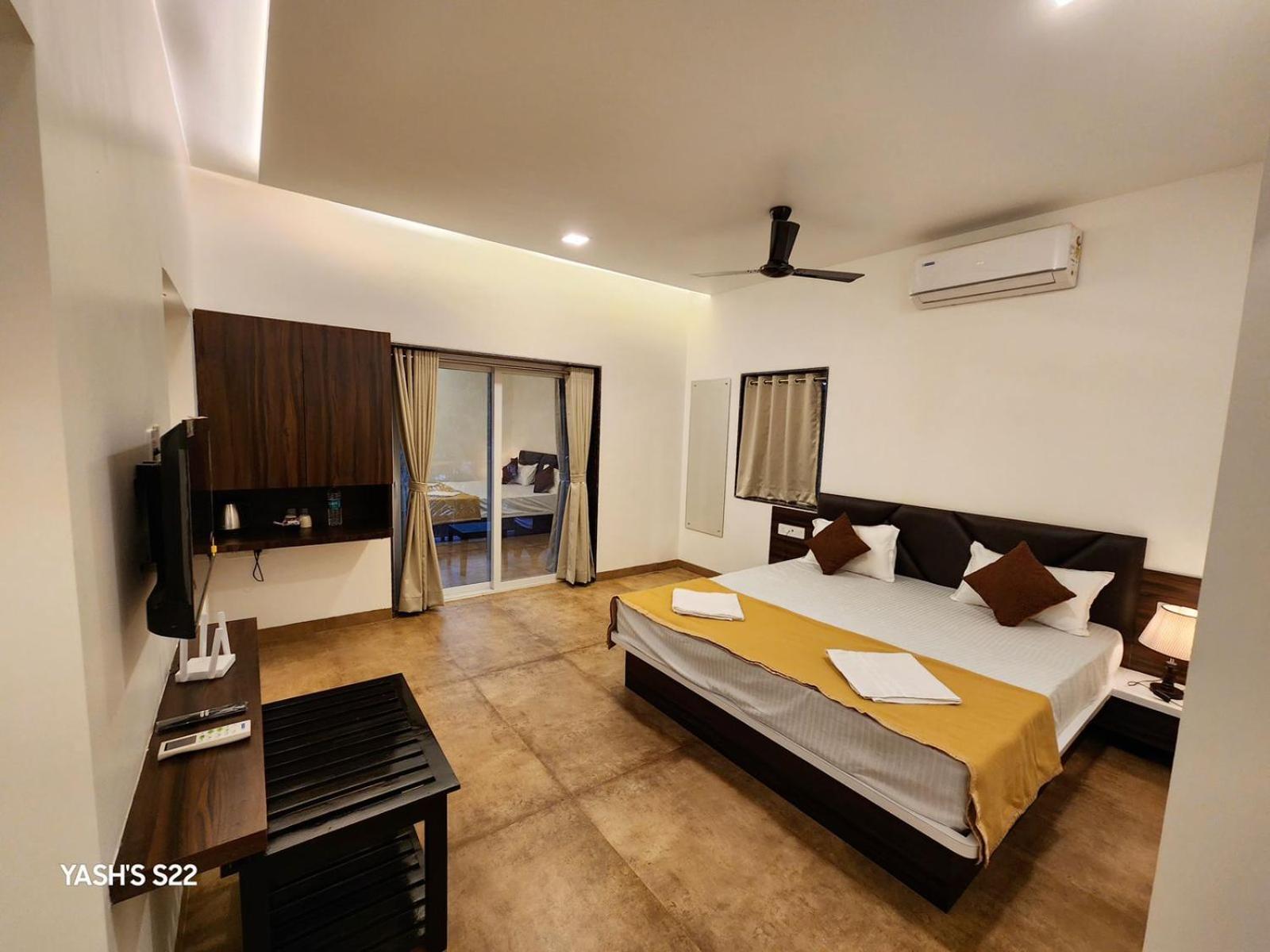 Basil Leaf Resort อาลีบากห์ ภายนอก รูปภาพ