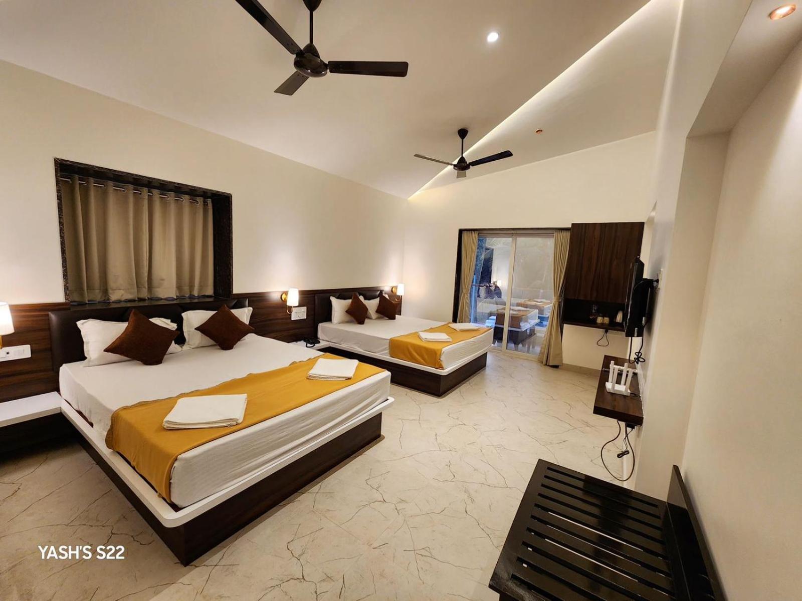Basil Leaf Resort อาลีบากห์ ภายนอก รูปภาพ