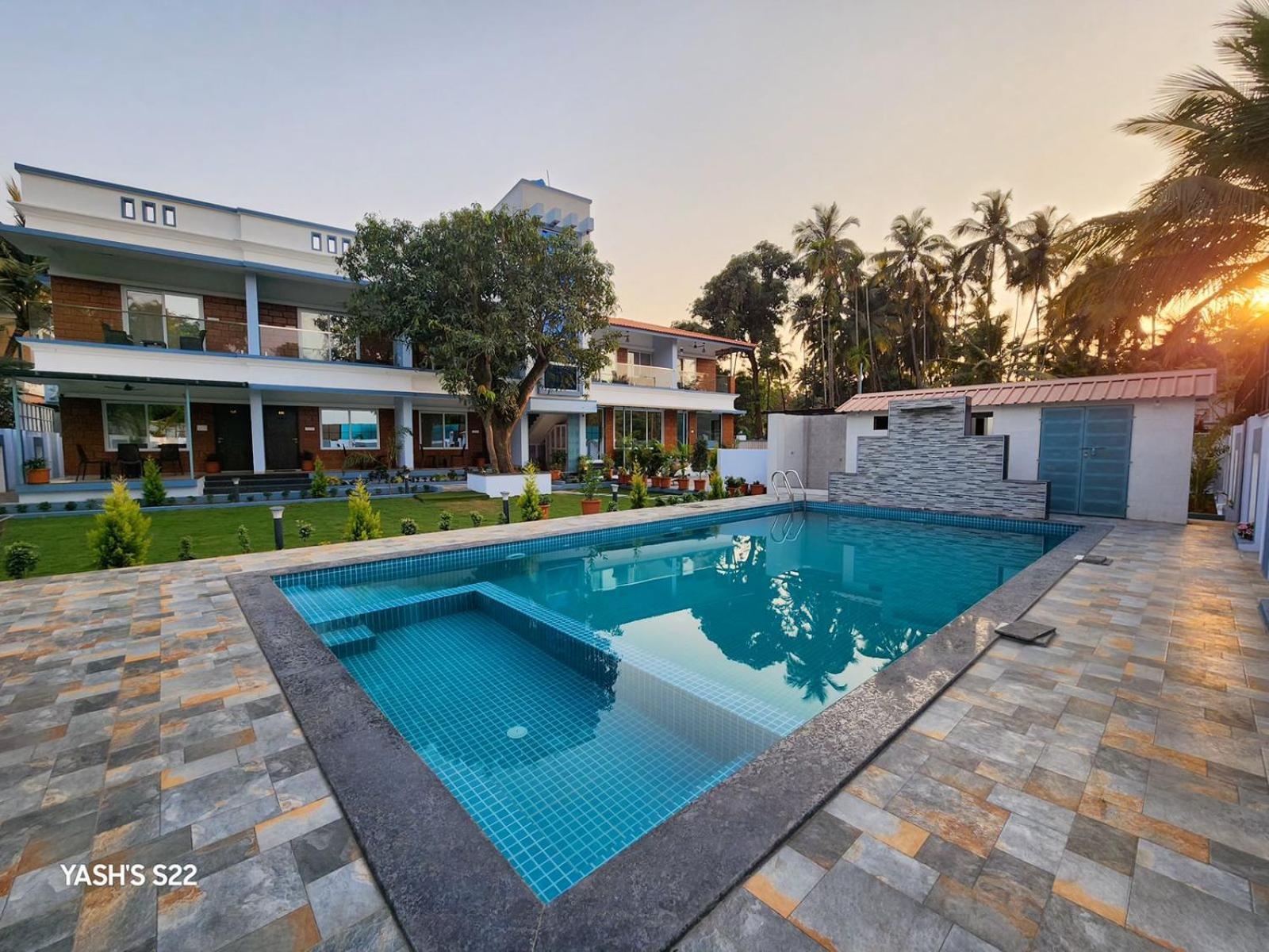 Basil Leaf Resort อาลีบากห์ ภายนอก รูปภาพ